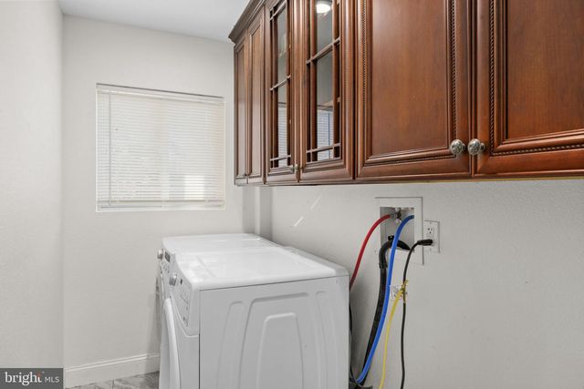 44 RAVENWOOD DR, Fredericksburg, VA 22406