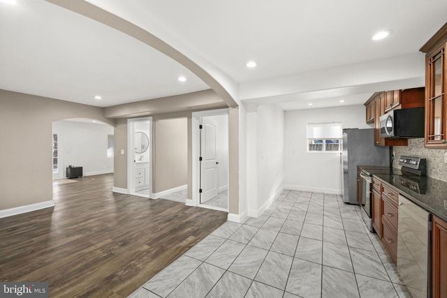 44 RAVENWOOD DR, Fredericksburg, VA 22406