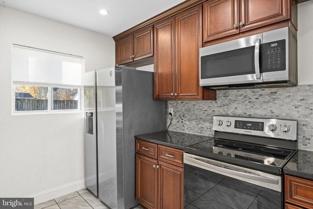 44 RAVENWOOD DR, Fredericksburg, VA 22406