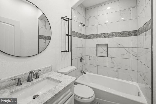 44 RAVENWOOD DR, Fredericksburg, VA 22406