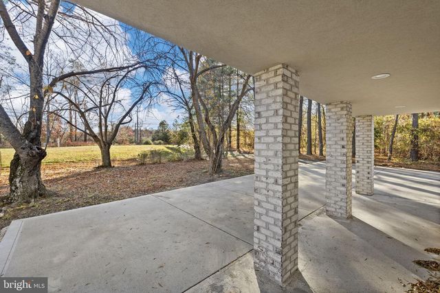 44 RAVENWOOD DR, Fredericksburg, VA 22406