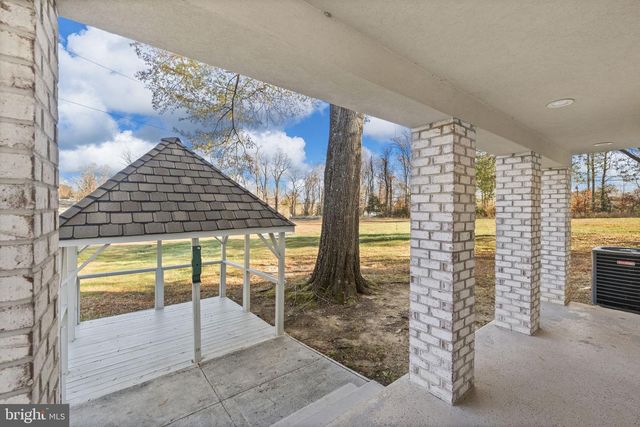 44 RAVENWOOD DR, Fredericksburg, VA 22406