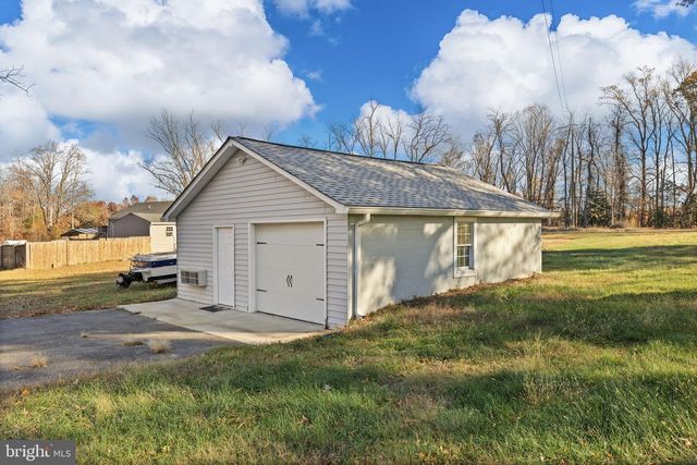 44 RAVENWOOD DR, Fredericksburg, VA 22406