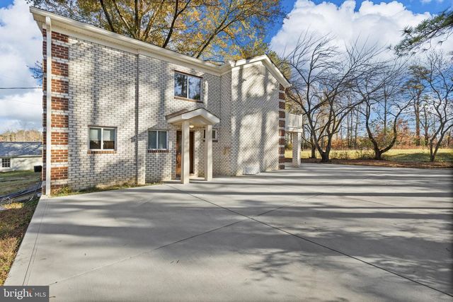 44 RAVENWOOD DR, Fredericksburg, VA 22406