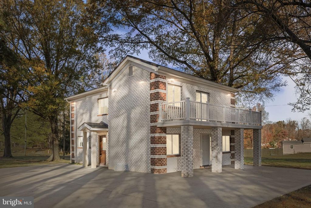 44 RAVENWOOD DR, Fredericksburg, VA 22406