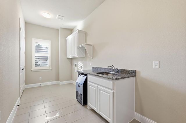 328 Sedona Falls Drive, Sunnyvale, TX 75182