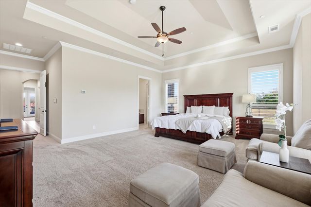 328 Sedona Falls Drive, Sunnyvale, TX 75182