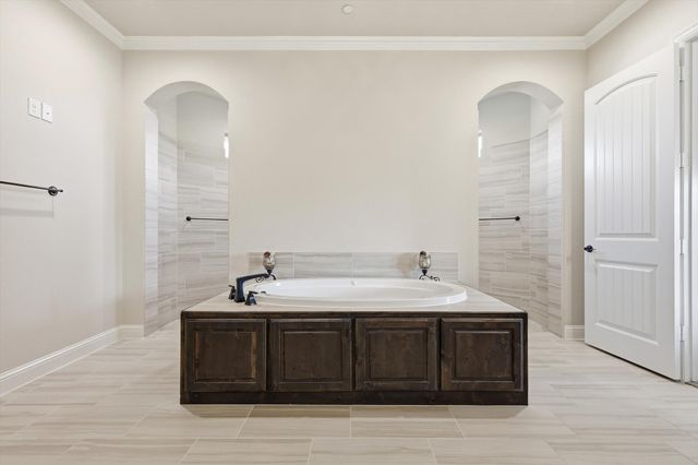 328 Sedona Falls Drive, Sunnyvale, TX 75182