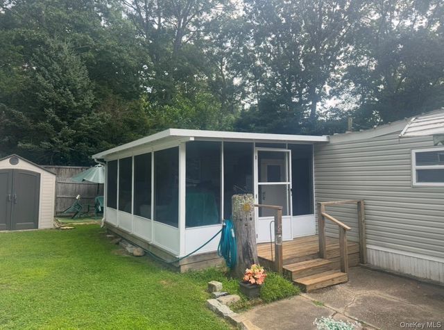 658-H8 Sound Avenue, Calverton, NY 11933