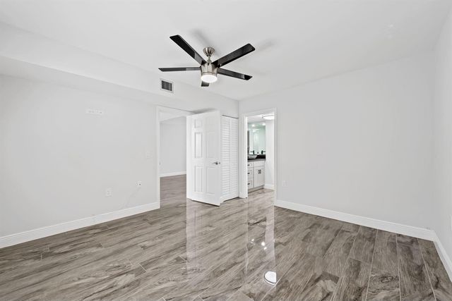1502 Whitehall Drive 403, Davie, FL 33324