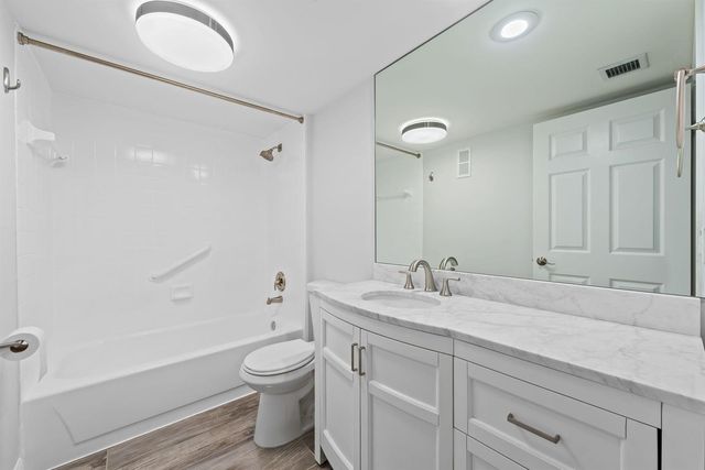 1502 Whitehall Drive 403, Davie, FL 33324