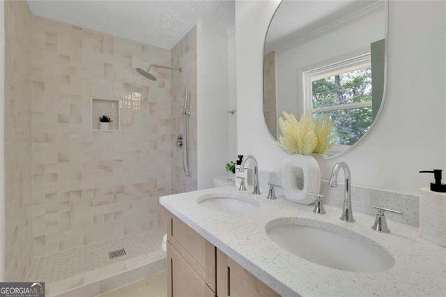 2270 Addison Road NE, Marietta, GA 30066
