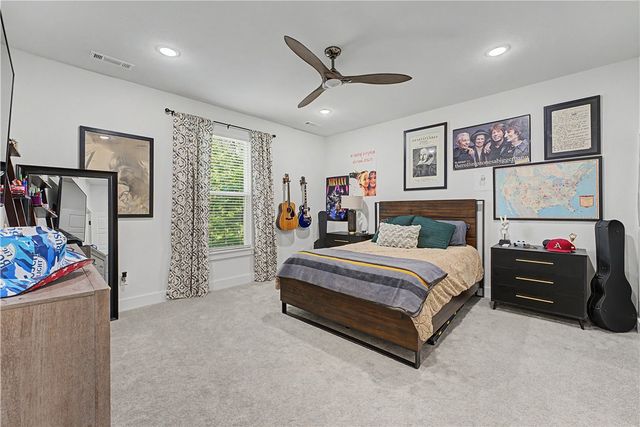 2055 Collins Drive, Pea Ridge, AR 72751