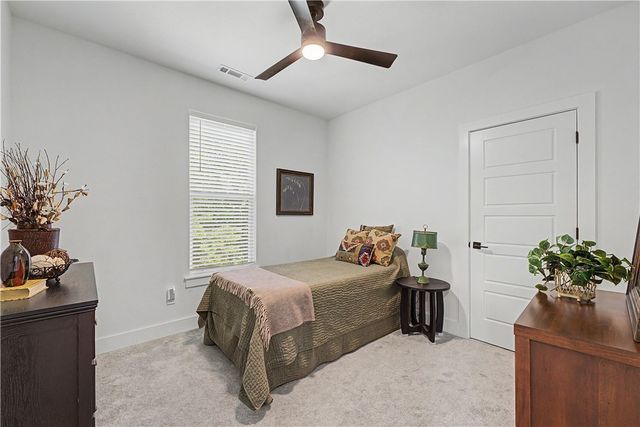 2055 Collins Drive, Pea Ridge, AR 72751