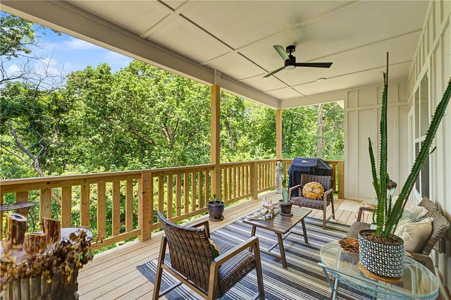 2055 Collins Drive, Pea Ridge, AR 72751