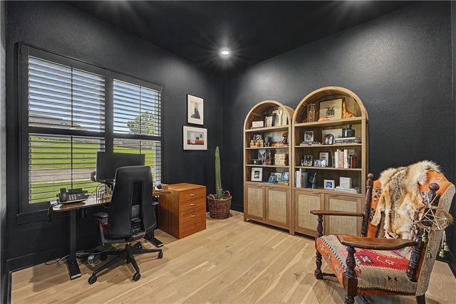 2055 Collins Drive, Pea Ridge, AR 72751