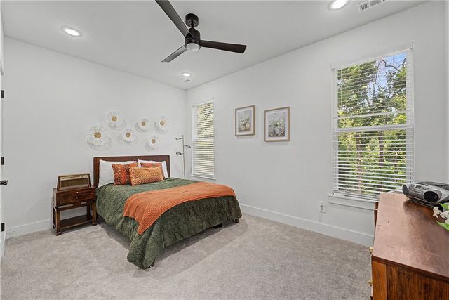 2055 Collins Drive, Pea Ridge, AR 72751