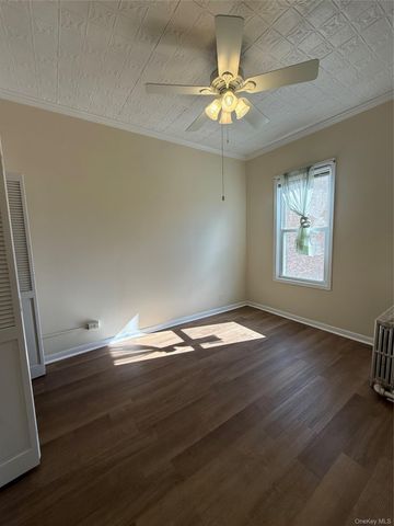 868 Morris Park Avenue, Bronx, NY 10462
