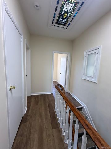868 Morris Park Avenue, Bronx, NY 10462