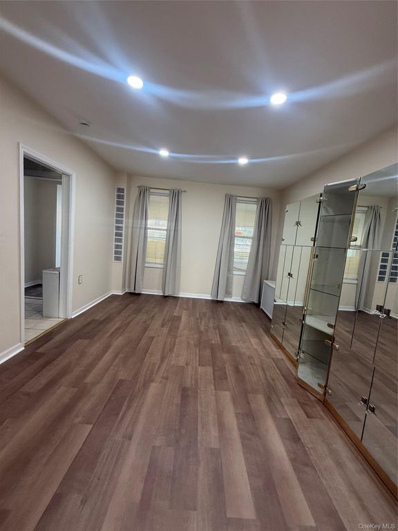 868 Morris Park Avenue, Bronx, NY 10462 — photo 5