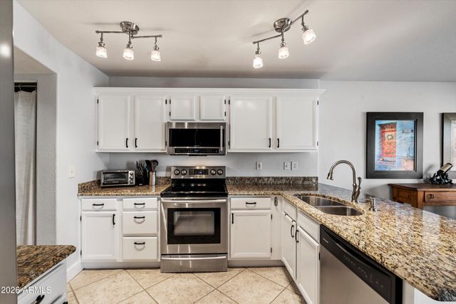 19058 N 23RD Place, Phoenix, AZ 85024