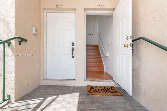 5610 NW 114th Pl 218, Doral, FL 33178