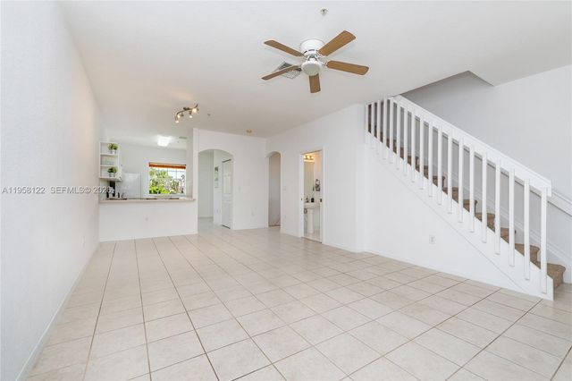 5610 NW 114th Pl 218, Doral, FL 33178