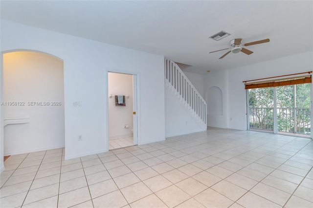 5610 NW 114th Pl 218, Doral, FL 33178