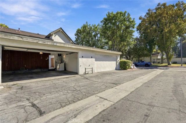 9753 Karmont, South Gate, CA 90280