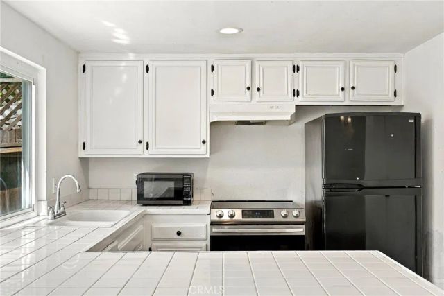 9753 Karmont, South Gate, CA 90280
