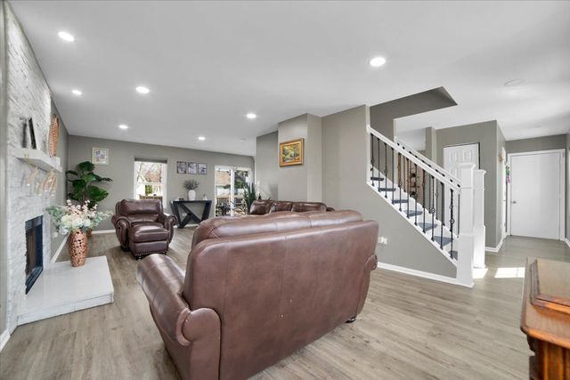 5303 Riviera Boulevard, Plainfield, IL 60586