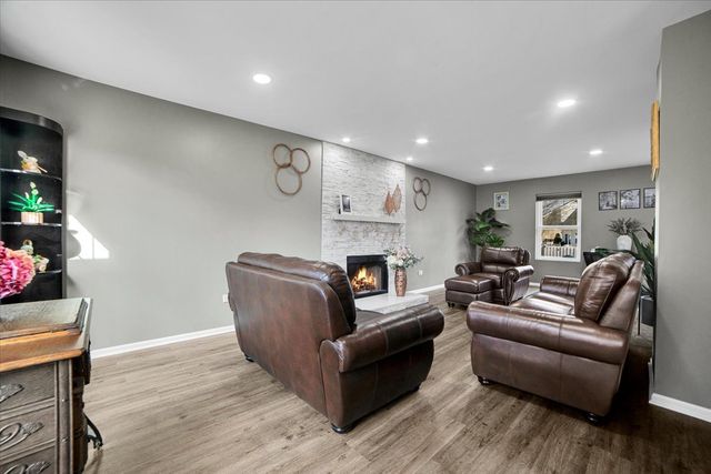 5303 Riviera Boulevard, Plainfield, IL 60586