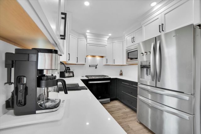 5303 Riviera Boulevard, Plainfield, IL 60586