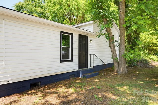 2622 Hemphill Street, Charlotte, NC 28208