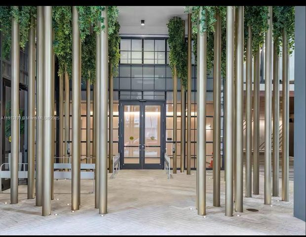 159 NE 6th St 4612, Miami, FL 33132