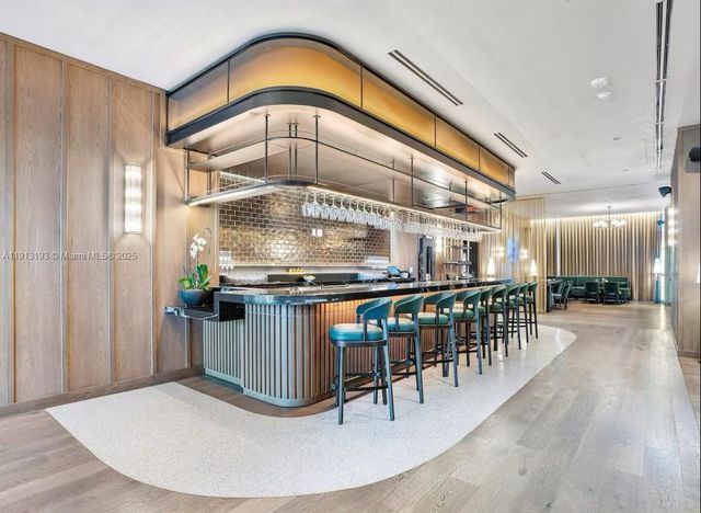 159 NE 6th St 4612, Miami, FL 33132