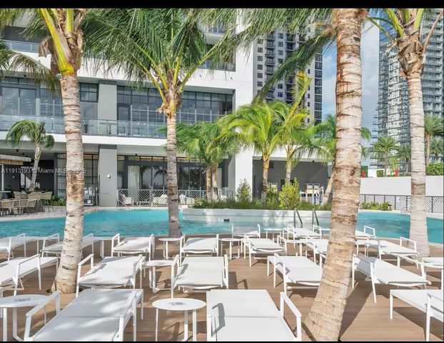 159 NE 6th St 4612, Miami, FL 33132