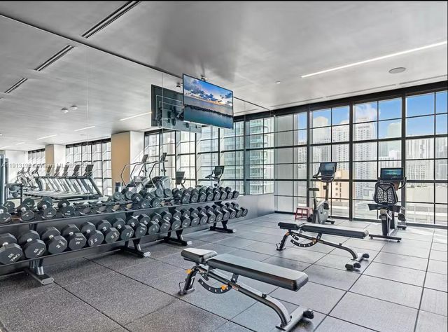 159 NE 6th St 4612, Miami, FL 33132