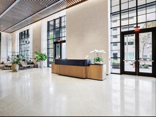 159 NE 6th St 4612, Miami, FL 33132