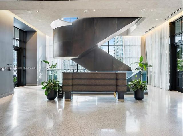 159 NE 6th St 4612, Miami, FL 33132