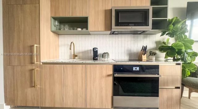 159 NE 6th St 4612, Miami, FL 33132