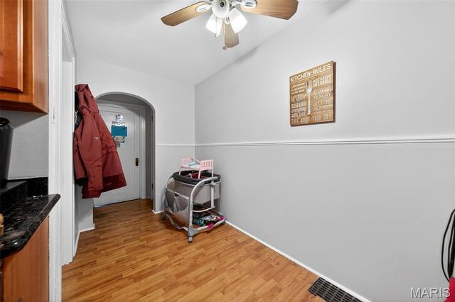 5625 Chippewa Street, St Louis, MO 63109