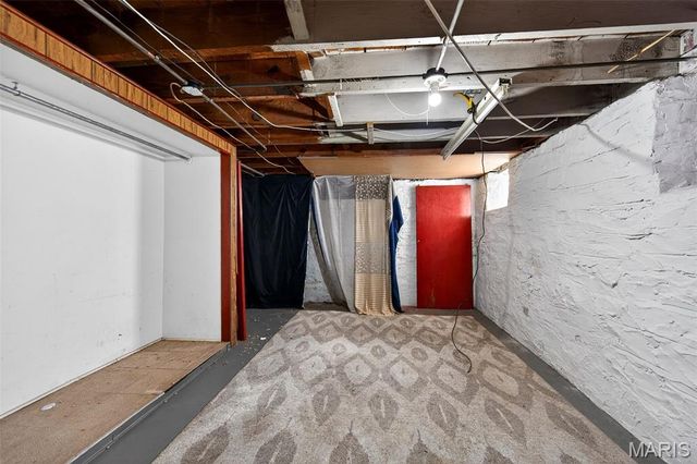 5625 Chippewa Street, St Louis, MO 63109