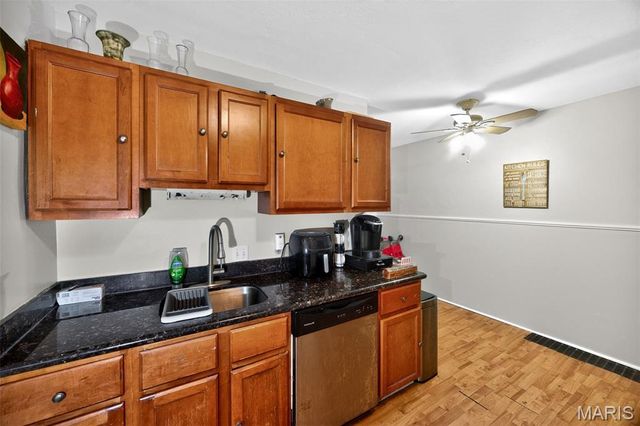 5625 Chippewa Street, St Louis, MO 63109