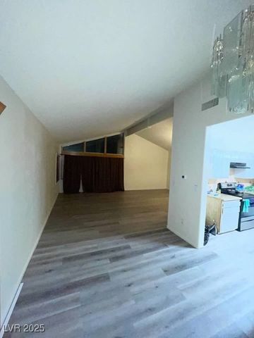 2784 Belcastro Street, Las Vegas, NV 89117