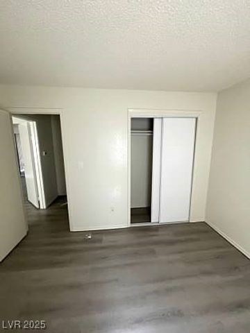 2784 Belcastro Street, Las Vegas, NV 89117