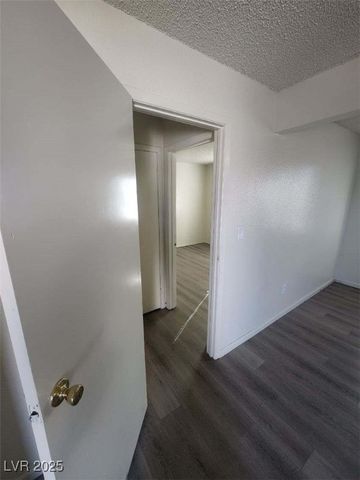 2784 Belcastro Street, Las Vegas, NV 89117