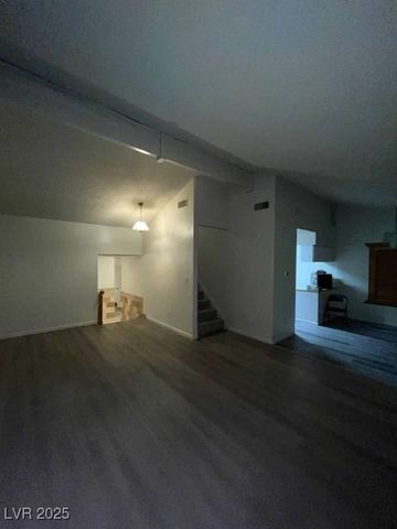 2784 Belcastro Street, Las Vegas, NV 89117