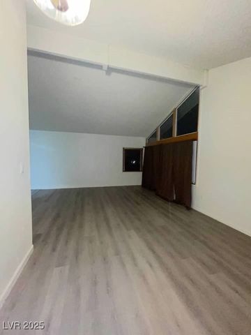 2784 Belcastro Street, Las Vegas, NV 89117