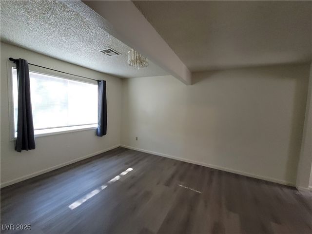 2784 Belcastro Street, Las Vegas, NV 89117